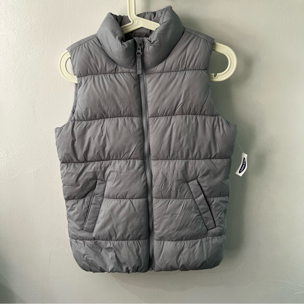 SOLD NWT Girls old navy puffer vest